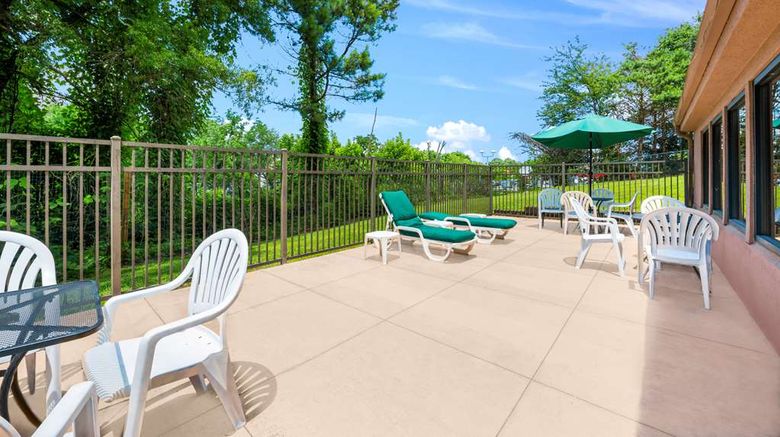 <b>Sleep Inn Pool</b>. Images powered by <a href="https://iceportal.shijigroup.com/" title="IcePortal" target="_blank">IcePortal</a>.