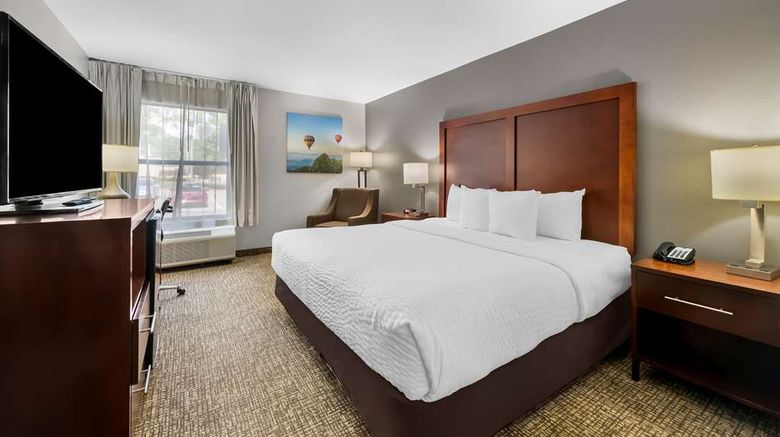 <b>Clarion Pointe Apex Holly Springs Room</b>. Images powered by <a href="https://iceportal.shijigroup.com/" title="IcePortal" target="_blank">IcePortal</a>.