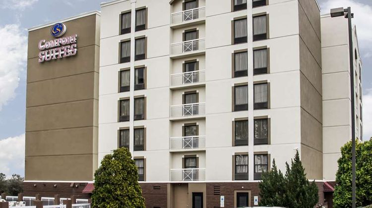 Comfort Suites University-Research Park Exterior