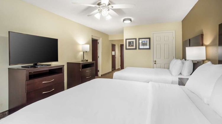 Comfort Inn and Suites Cornelius Lake Norman Suite