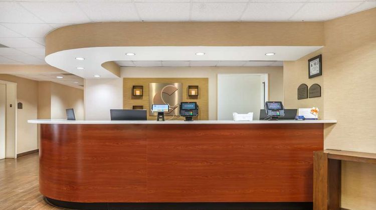 Comfort Inn and Suites Cornelius Lake Norman Lobby
