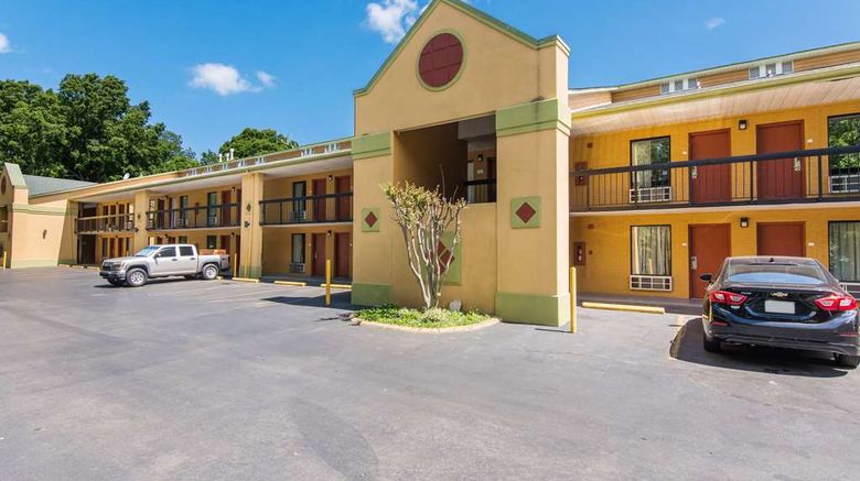 <b>Quality Inn Kings Mountain Exterior</b>. Images powered by <a href="https://iceportal.shijigroup.com/" title="IcePortal" target="_blank">IcePortal</a>.