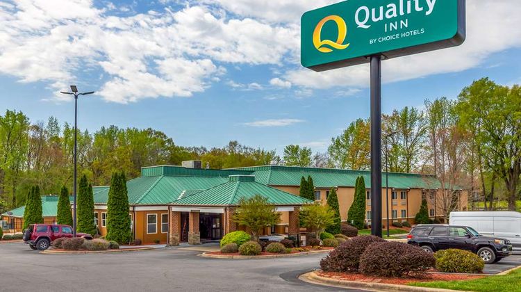 Quality Inn Exterior