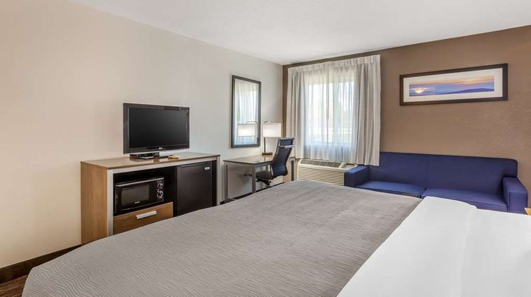 Quality Inn Room