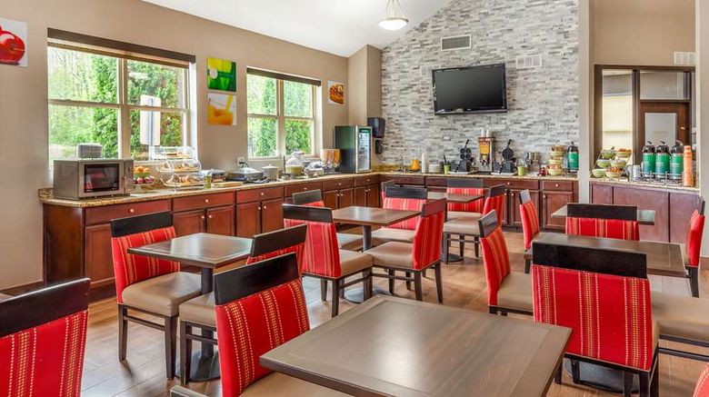 <b>Quality Inn Restaurant</b>. Images powered by <a href="https://iceportal.shijigroup.com/" title="IcePortal" target="_blank">IcePortal</a>.
