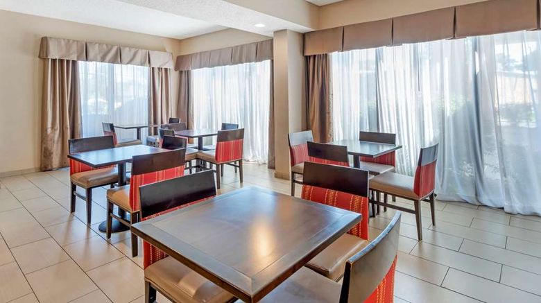 <b>Comfort Inn Restaurant</b>. Images powered by <a href="https://iceportal.shijigroup.com/" title="IcePortal" target="_blank">IcePortal</a>.