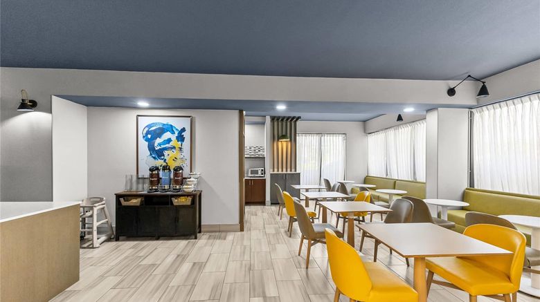 <b>Comfort Inn Restaurant</b>. Images powered by <a href="https://iceportal.shijigroup.com/" title="IcePortal" target="_blank">IcePortal</a>.