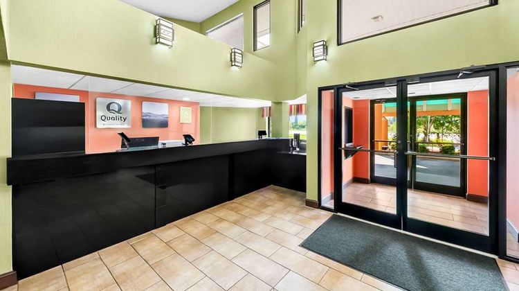 Quality Inn Selma Lobby