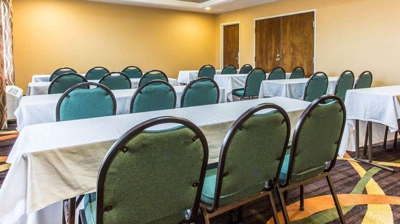 <b>Quality Inn Lincolnton Meeting</b>. Images powered by <a href="https://iceportal.shijigroup.com/" title="IcePortal" target="_blank">IcePortal</a>.