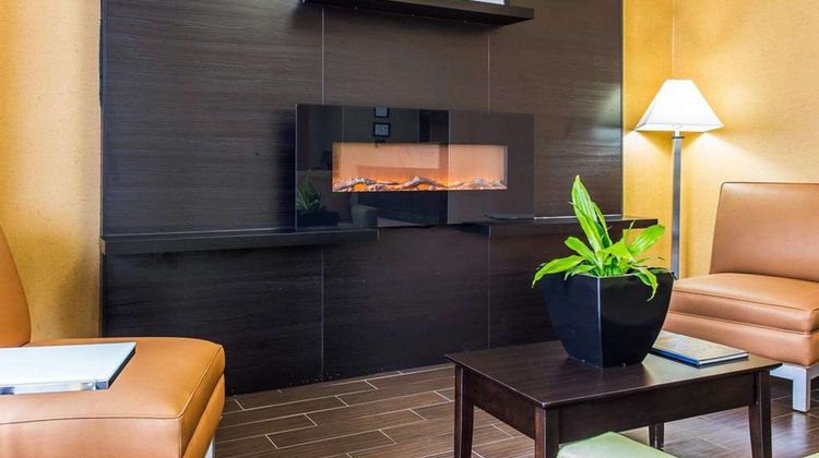 Quality Inn Lincolnton Lobby