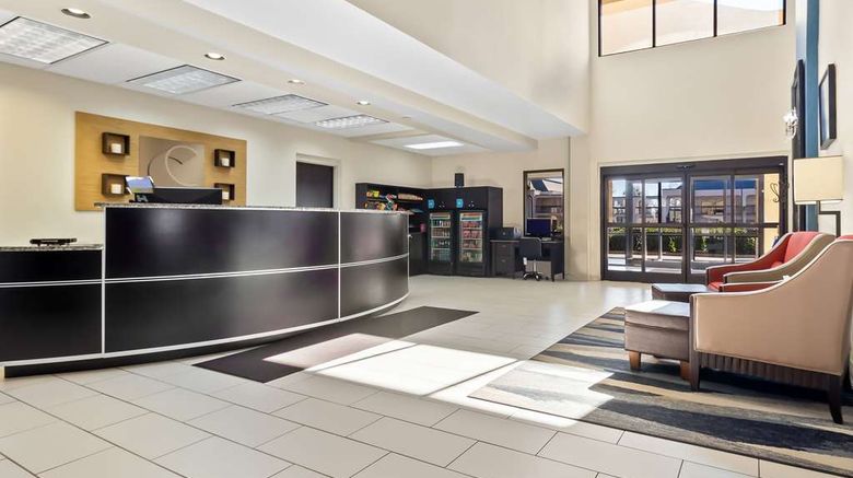 <b>Comfort Suites Lumberton North Lobby</b>. Images powered by <a href="https://iceportal.shijigroup.com/" title="IcePortal" target="_blank">IcePortal</a>.