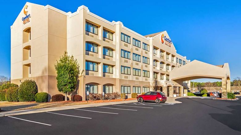 <b>Comfort Suites Lumberton North Exterior</b>. Images powered by <a href="https://iceportal.shijigroup.com/" title="IcePortal" target="_blank">IcePortal</a>.