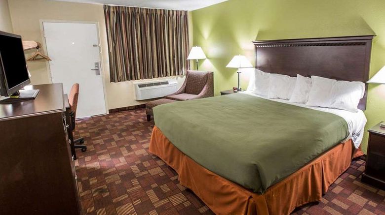 <b>Econo Lodge Biltmore Room</b>. Images powered by <a href="https://iceportal.shijigroup.com/" title="IcePortal" target="_blank">IcePortal</a>.