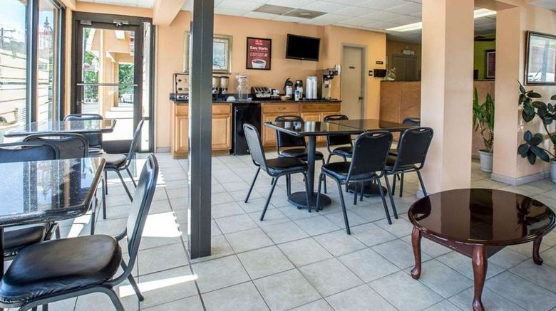 <b>Econo Lodge Biltmore Restaurant</b>. Images powered by <a href="https://iceportal.shijigroup.com/" title="IcePortal" target="_blank">IcePortal</a>.