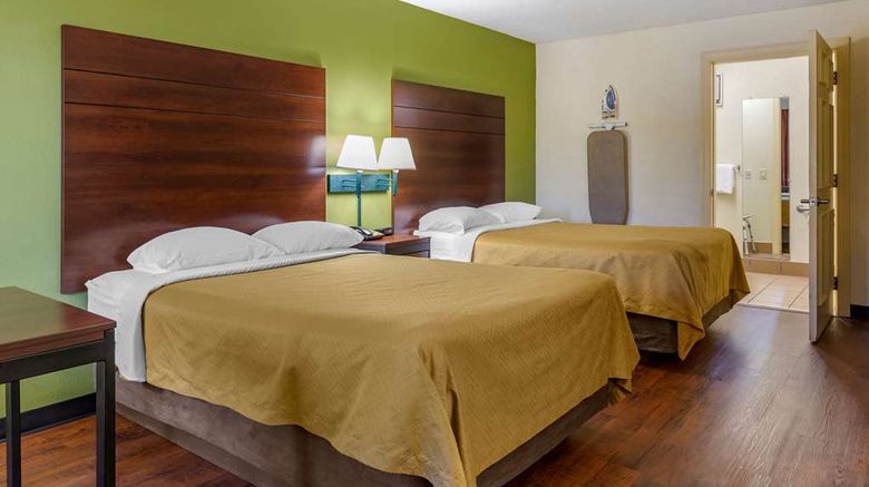 <b>Econo Lodge Fayetteville I-95 Room</b>. Images powered by <a href="https://iceportal.shijigroup.com/" title="IcePortal" target="_blank">IcePortal</a>.