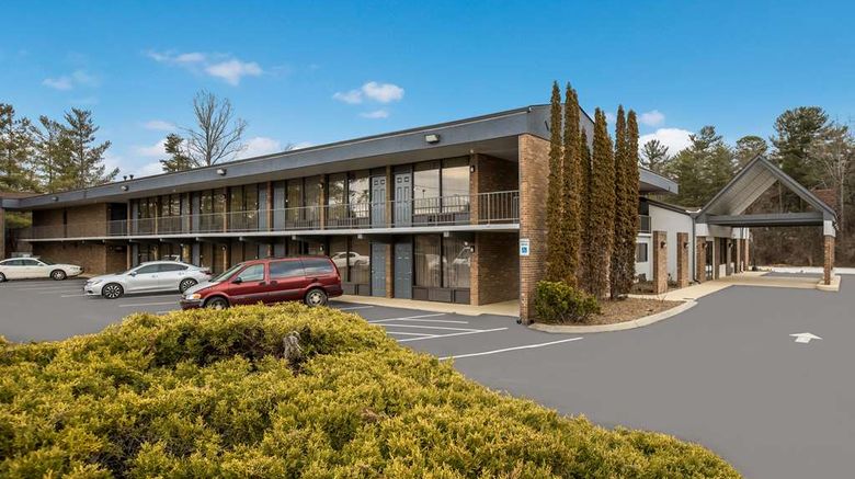 <b>Quality Inn Asheville Airport Exterior</b>. Images powered by <a href="https://iceportal.shijigroup.com/" title="IcePortal" target="_blank">IcePortal</a>.