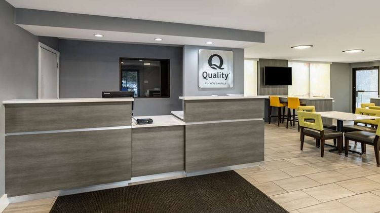 Quality Inn Asheville Airport Lobby