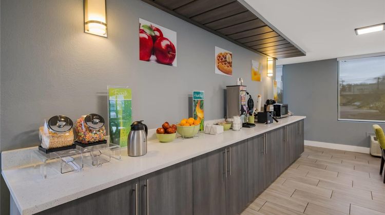 Quality Inn Asheville Airport Restaurant