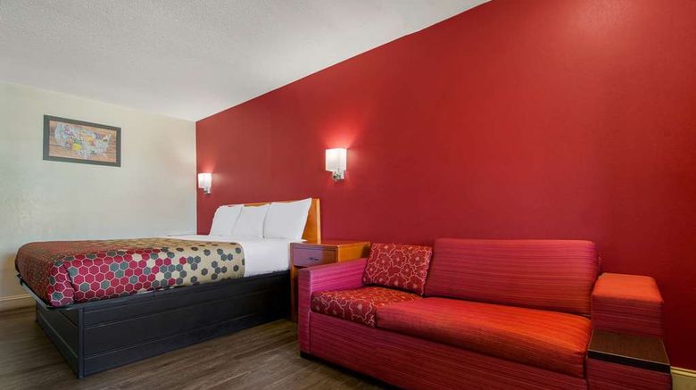 <b>Econo Lodge Goldsboro Room</b>. Images powered by <a href="https://iceportal.shijigroup.com/" title="IcePortal" target="_blank">IcePortal</a>.