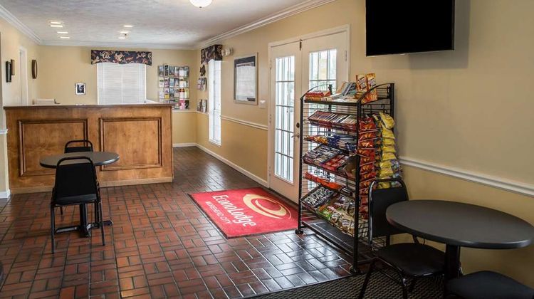 Econo Lodge Crystal Coast Lobby