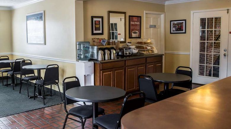 <b>Econo Lodge Crystal Coast Restaurant</b>. Images powered by <a href="https://iceportal.shijigroup.com/" title="IcePortal" target="_blank">IcePortal</a>.