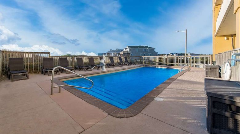 <b>Comfort Inn Oceanfront South Pool</b>. Images powered by <a href="https://iceportal.shijigroup.com/" title="IcePortal" target="_blank">IcePortal</a>.