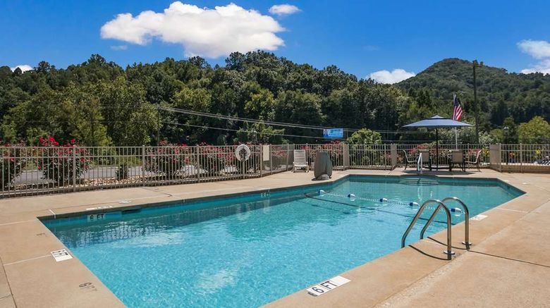 <b>Clarion Pointe Sylva Pool</b>. Images powered by <a href="https://iceportal.shijigroup.com/" title="IcePortal" target="_blank">IcePortal</a>.