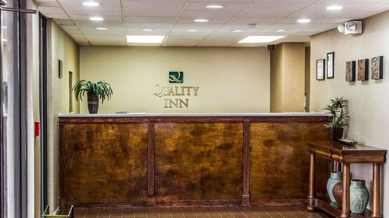 <b>Quality Inn Kinston Lobby</b>. Images powered by <a href="https://iceportal.shijigroup.com/" title="IcePortal" target="_blank">IcePortal</a>.