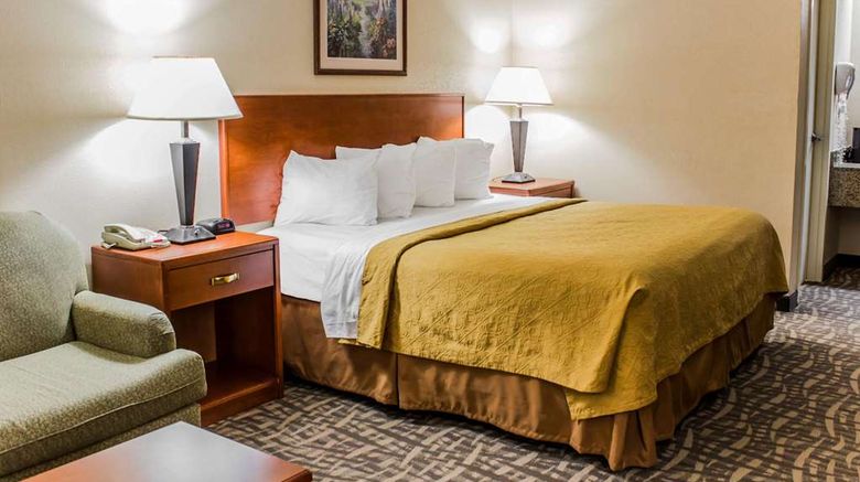 <b>Quality Inn Kinston Room</b>. Images powered by <a href="https://iceportal.shijigroup.com/" title="IcePortal" target="_blank">IcePortal</a>.