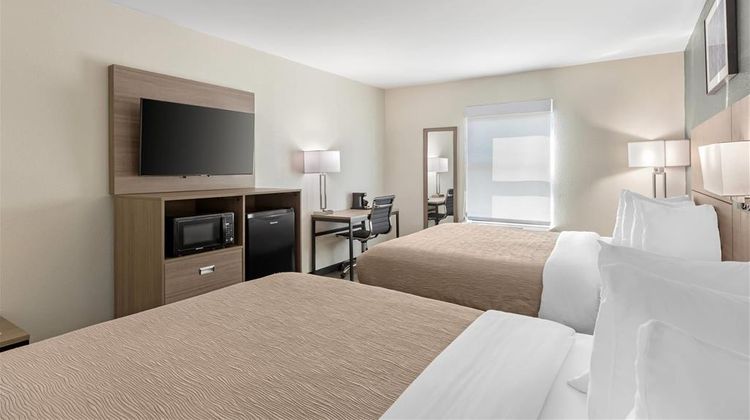 Quality Inn Washington Room