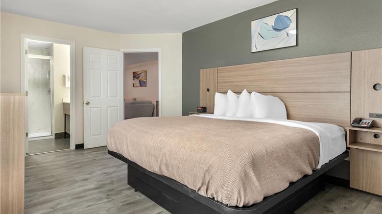 <b>Quality Inn Washington Suite</b>. Images powered by <a href="https://iceportal.shijigroup.com/" title="IcePortal" target="_blank">IcePortal</a>.