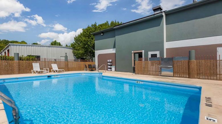 <b>Quality Inn Washington Pool</b>. Images powered by <a href="https://iceportal.shijigroup.com/" title="IcePortal" target="_blank">IcePortal</a>.