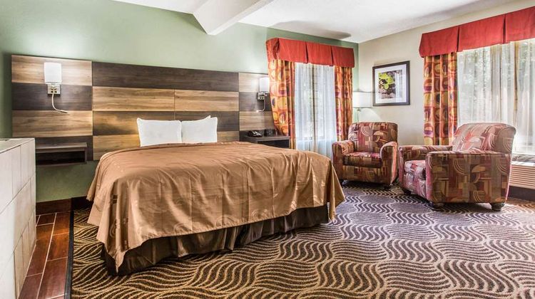Quality Inn Black Mountain Room