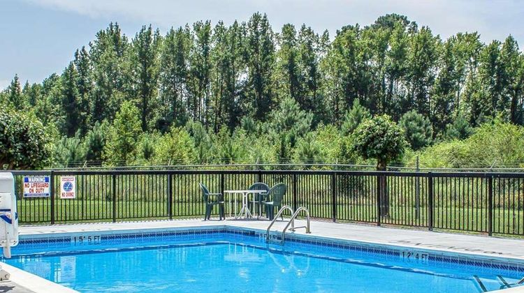 Comfort Inn Pool