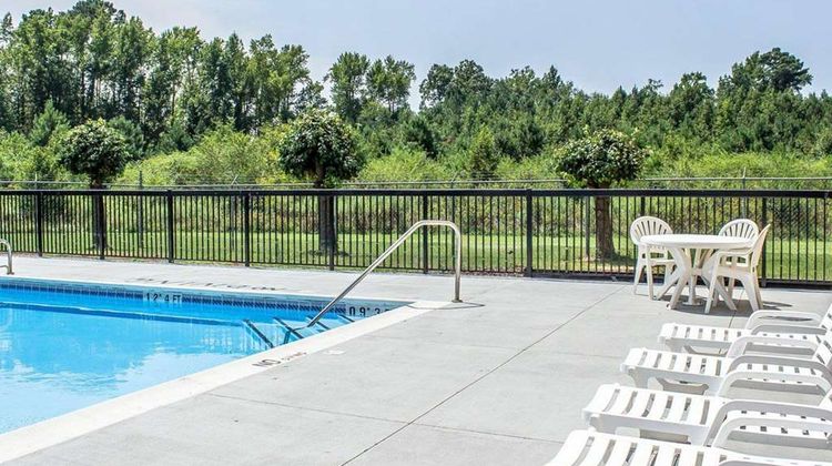 Comfort Inn Pool
