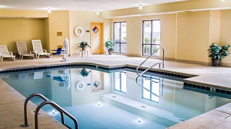 <b>Sleep Inn Pool</b>. Images powered by <a href="https://iceportal.shijigroup.com/" title="IcePortal" target="_blank">IcePortal</a>.