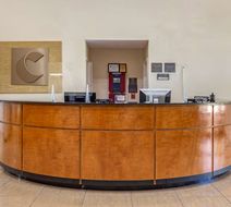 Comfort Suites Lobby