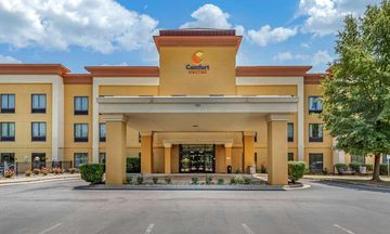 Comfort Suites