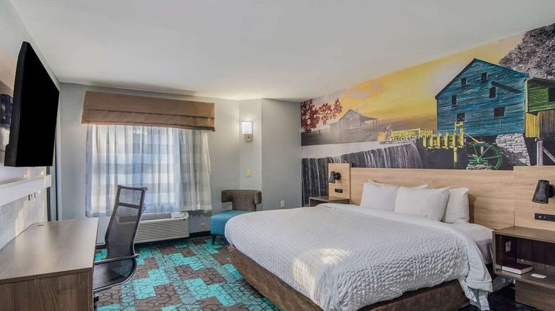 <b>Clarion Pointe Wake Forest-Raleigh North Room</b>. Images powered by <a href="https://iceportal.shijigroup.com/" title="IcePortal" target="_blank">IcePortal</a>.