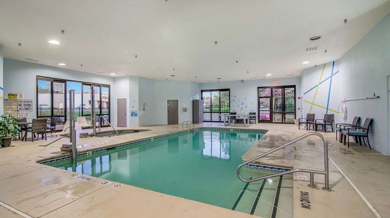 <b>Clarion Pointe Wake Forest-Raleigh North Pool</b>. Images powered by <a href="https://iceportal.shijigroup.com/" title="IcePortal" target="_blank">IcePortal</a>.