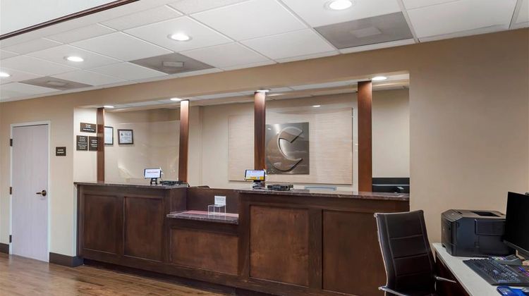 Comfort Suites Lobby