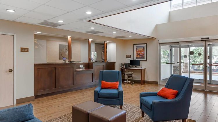 Comfort Suites Lobby