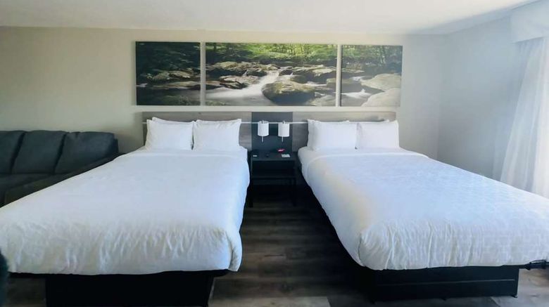 <b>Clarion Pointe Albemarle Room</b>. Images powered by <a href="https://iceportal.shijigroup.com/" title="IcePortal" target="_blank">IcePortal</a>.