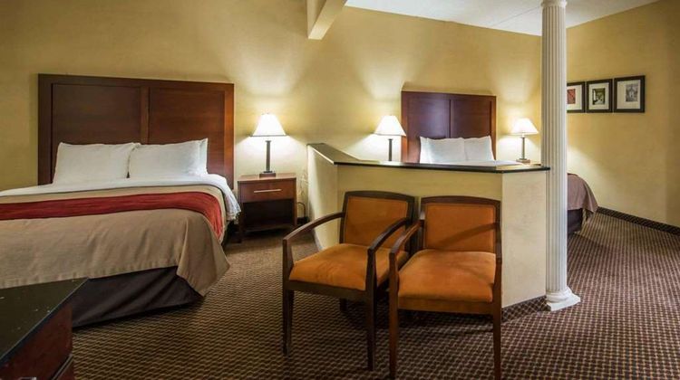 Comfort Inn and Suites Morganton South Suite