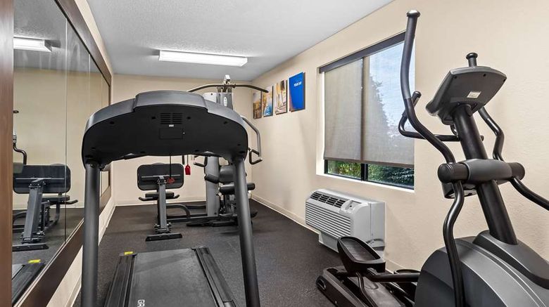 <b>Comfort Inn Clinton Health</b>. Images powered by <a href="https://iceportal.shijigroup.com/" title="IcePortal" target="_blank">IcePortal</a>.