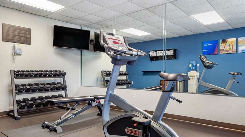 <b>Comfort Suites Southport - Oak Island Health</b>. Images powered by <a href="https://iceportal.shijigroup.com/" title="IcePortal" target="_blank">IcePortal</a>.