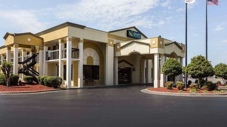 Quality Inn & Suites Mooresville Exterior