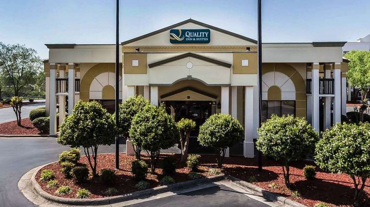 Quality Inn & Suites Mooresville Exterior