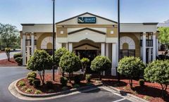 Quality Inn & Suites Mooresville