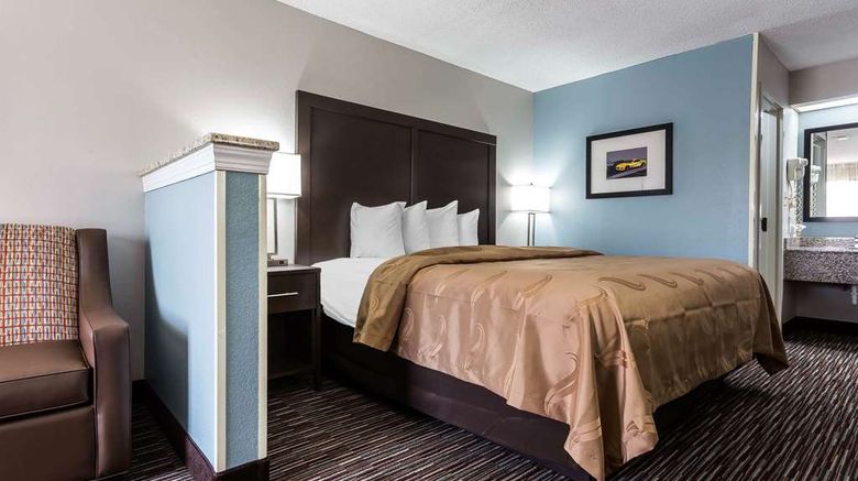<b>Quality Inn & Suites Mooresville Suite</b>. Images powered by <a href="https://iceportal.shijigroup.com/" title="IcePortal" target="_blank">IcePortal</a>.